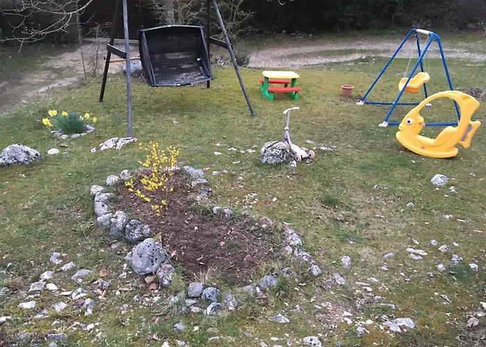 Marina\'S Stone Cottage